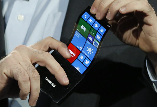 Samsung presenta una pantalla irrompible que se enrolla Samsung pantalla flexbile Youm