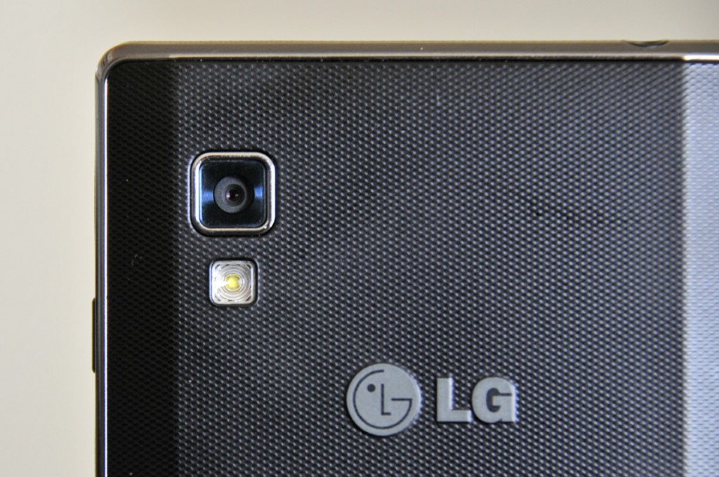 LG Optimus L9 - camara