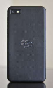 BlackBerry Z10 - Trasera