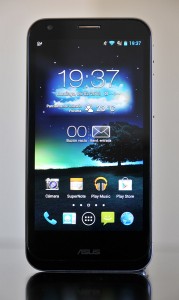 Asus PadFone 2 - telefono frontal