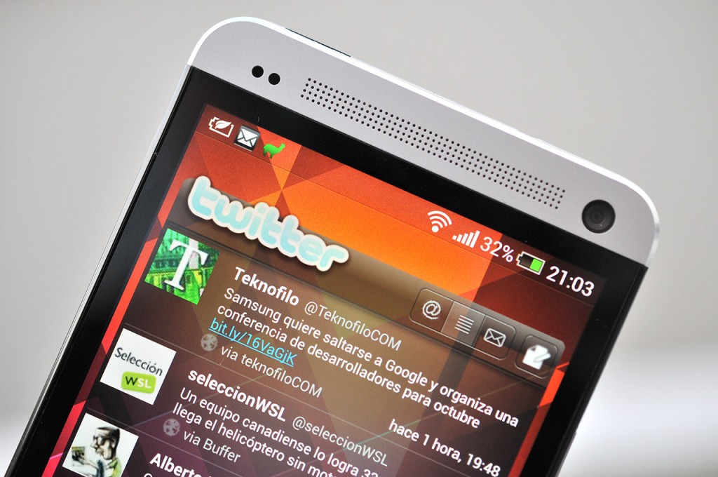 HTC One - pantalla