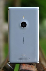 Nokia Lumia 925 - trasera