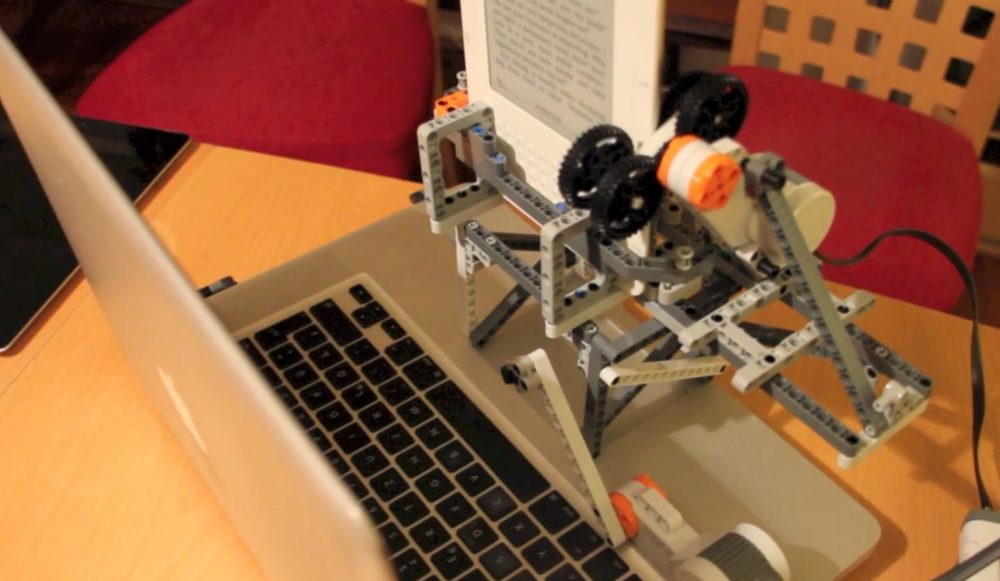 Robot Lego para romer protección DRM