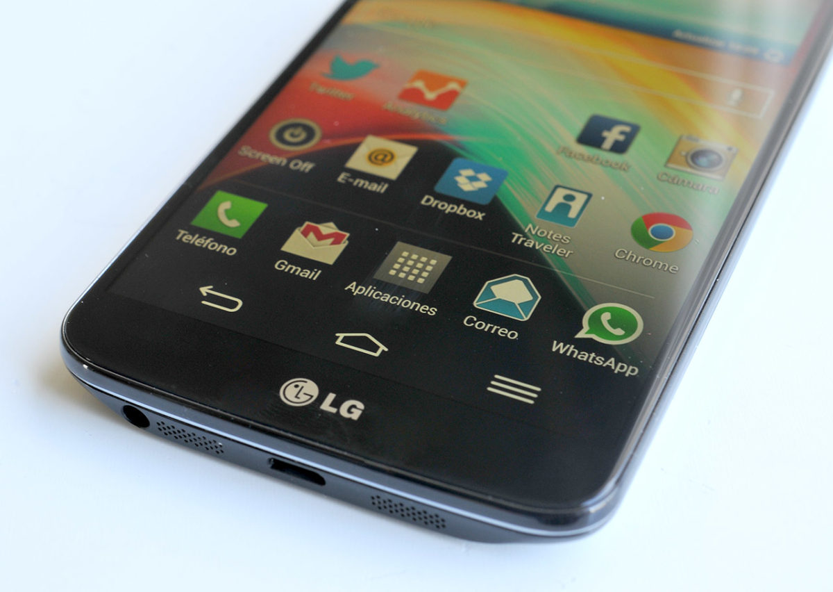 LG G2 en mesa