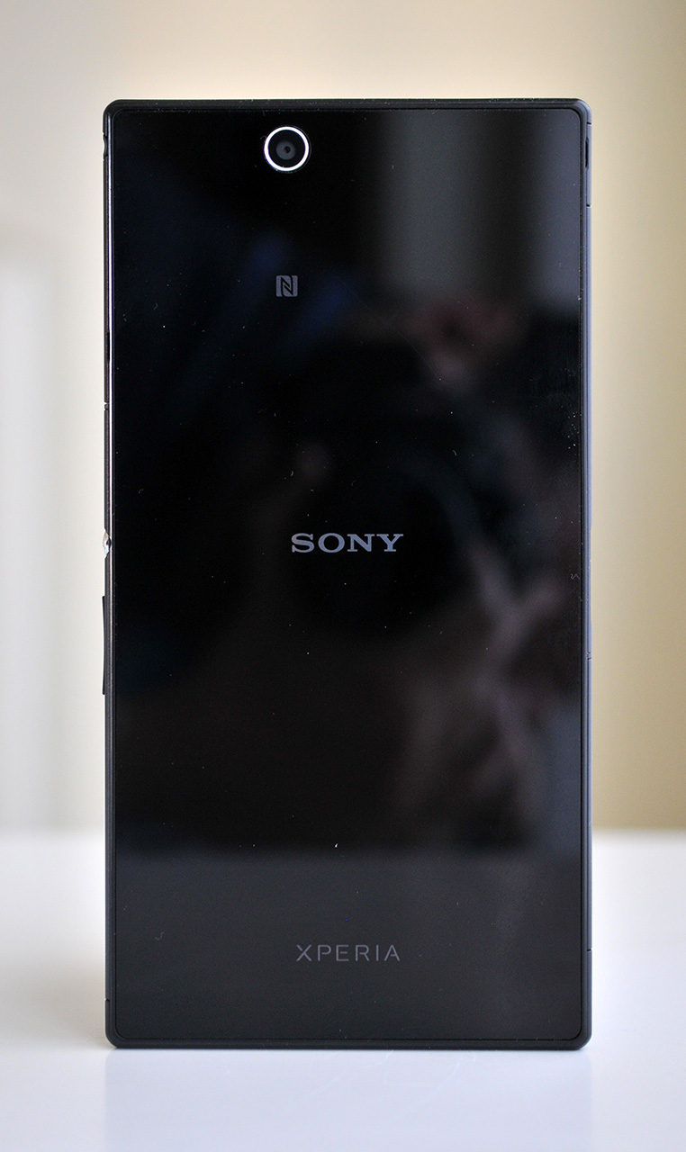 Sony Xperia Z Ultra - atras
