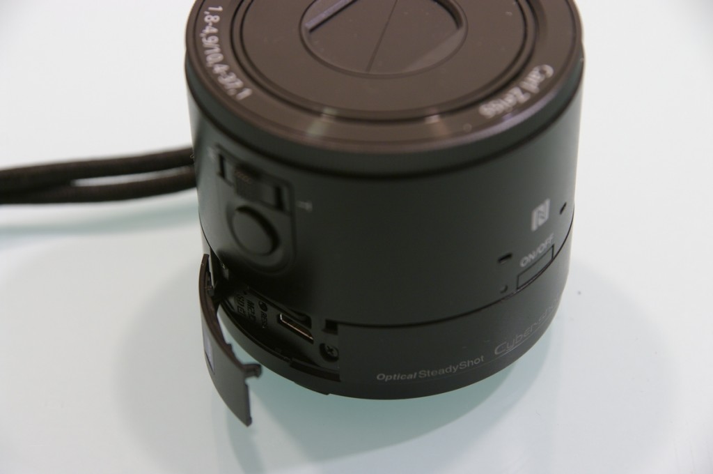 Sony Cyber-shot DSC-QX10 QX100