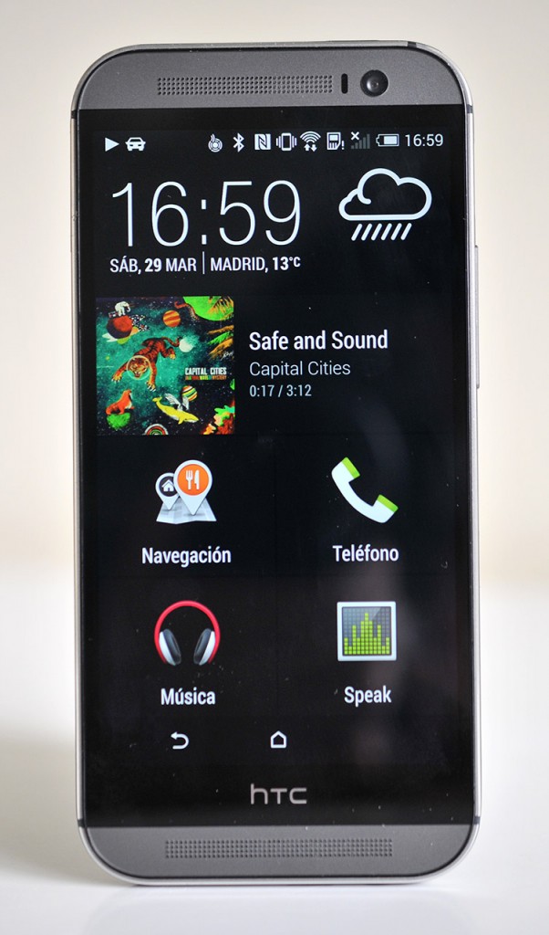 HTC One M8 - Car