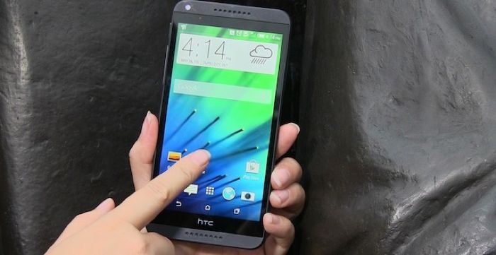 HTC Desire 820