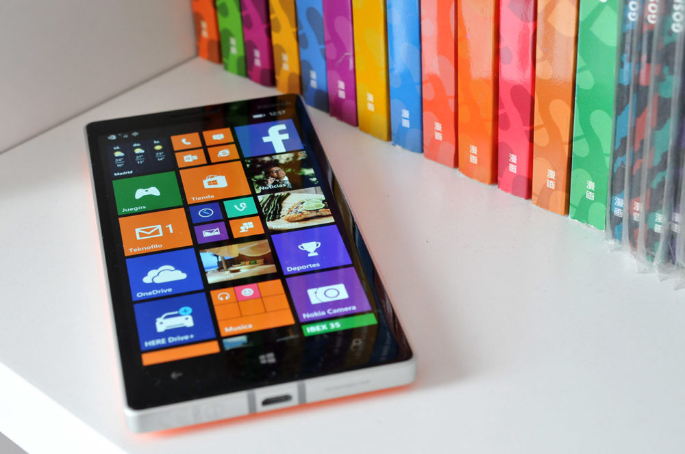 Microsoft anuncia que todos los teléfonos Nokia Lumia con Windows Phone 8 recibirán la actualización a Windows 10 Nokia Lumia 930