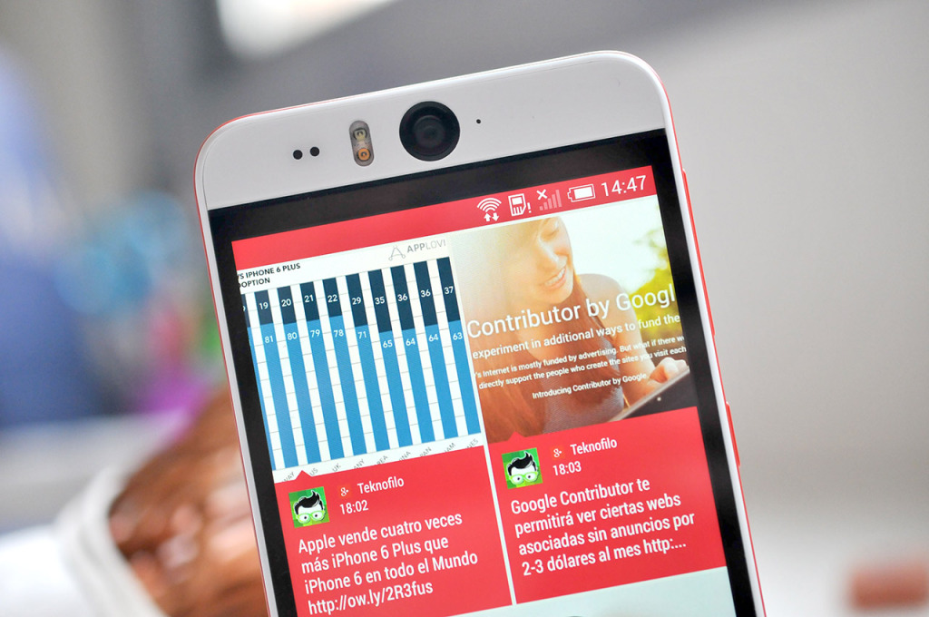 HTC Desire Eye - BlinkFeed