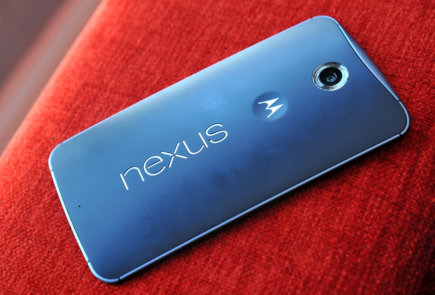 La hendidura trasera del Nexus 6 era el lugar destinado al lector de huella dactilar, según el ex-CEO de Motorola Google Nexus 6