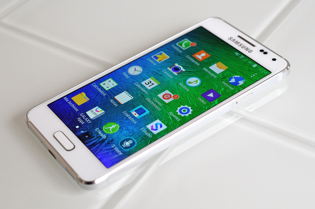 Samsung Galaxy Alpha - 6