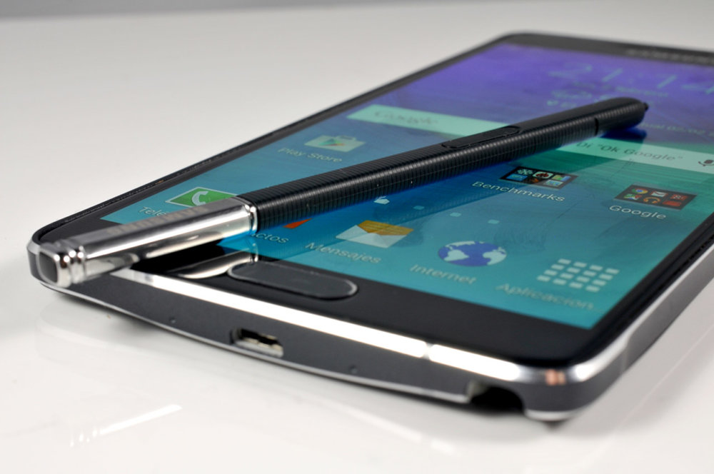 Samsung está trabajando en una especie de BlackBerry Hub para el Galaxy Note 6