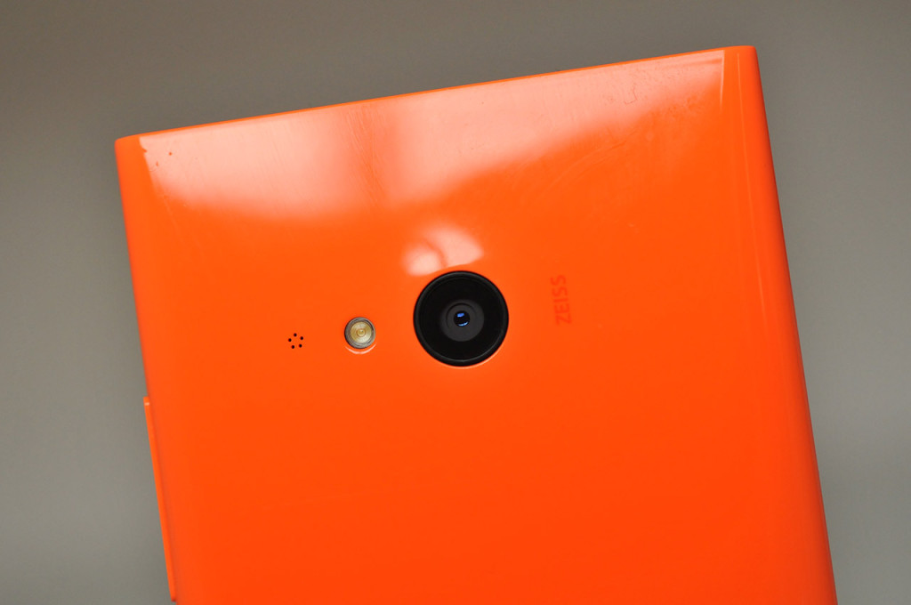 Nokia Lumia 735 - 14