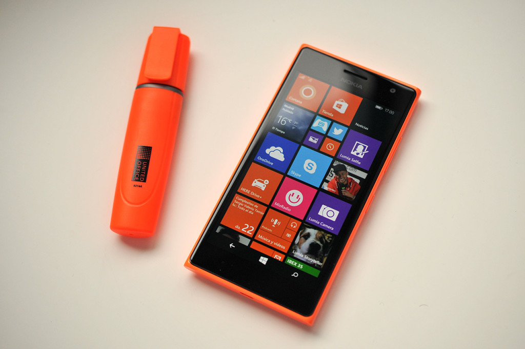 Nokia Lumia 735 - 18