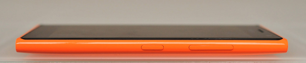 Nokia Lumia 735 - Derecha