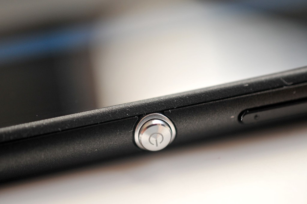 Sony Xperia Z4 Tablet - 3