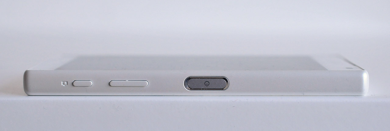 Sony Xperia Z5 Compact - derecha
