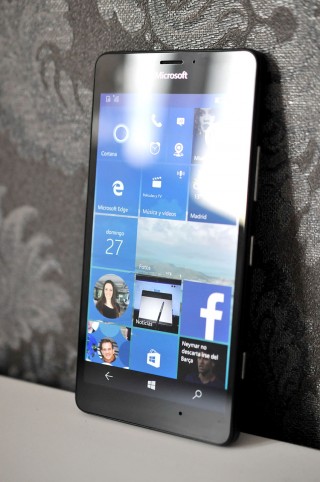 Microsoft Lumia 950 - 24