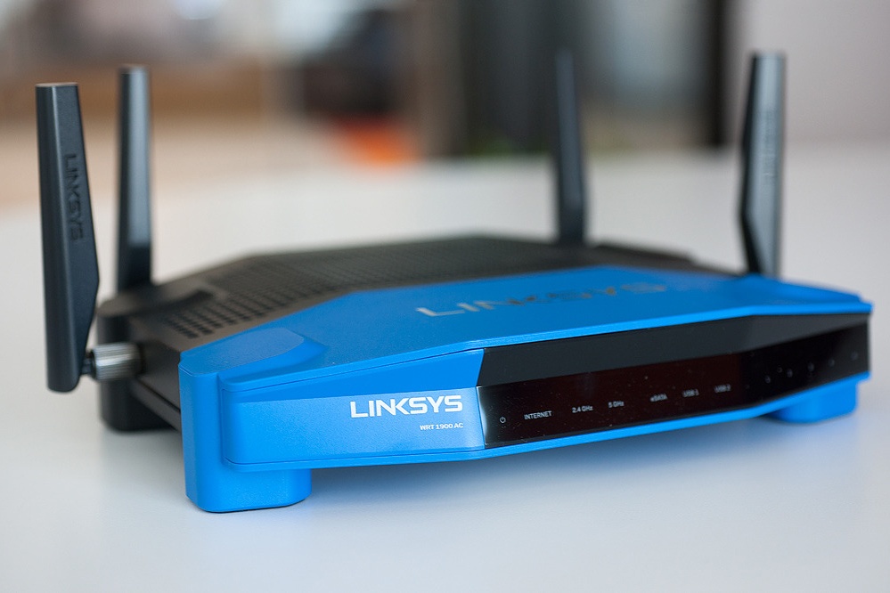 linksys-wrt1900ac-999x666[1]