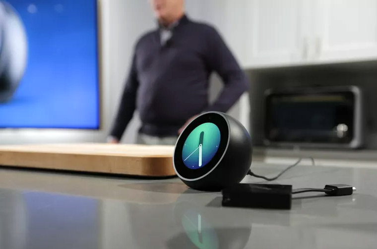 anuncia Echo Spot, una despertador inteligente con Alexa