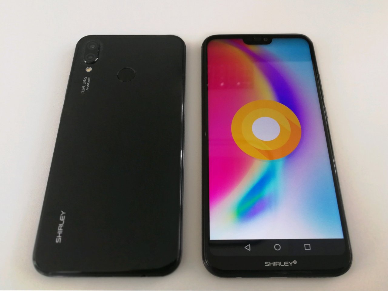 Así será el Huawei P20 Lite con pantalla de 5.6 recortada y doble cámara  trasera