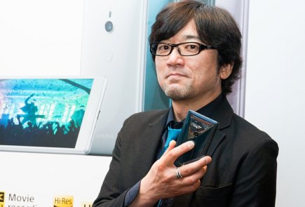 El diseñador jefe de Sony habla sobre los marcos del Xperia XZ2, la posición del lector de huella y más