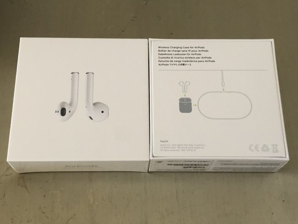  Apple Airpods con caja de carga inalámbrica : Electrónica