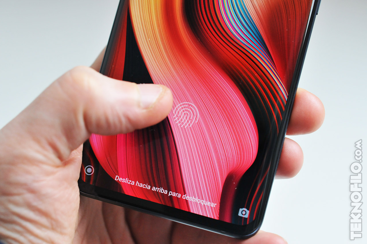 El Xiaomi Mi 9 se muestra en un espectacular color rosa degradado