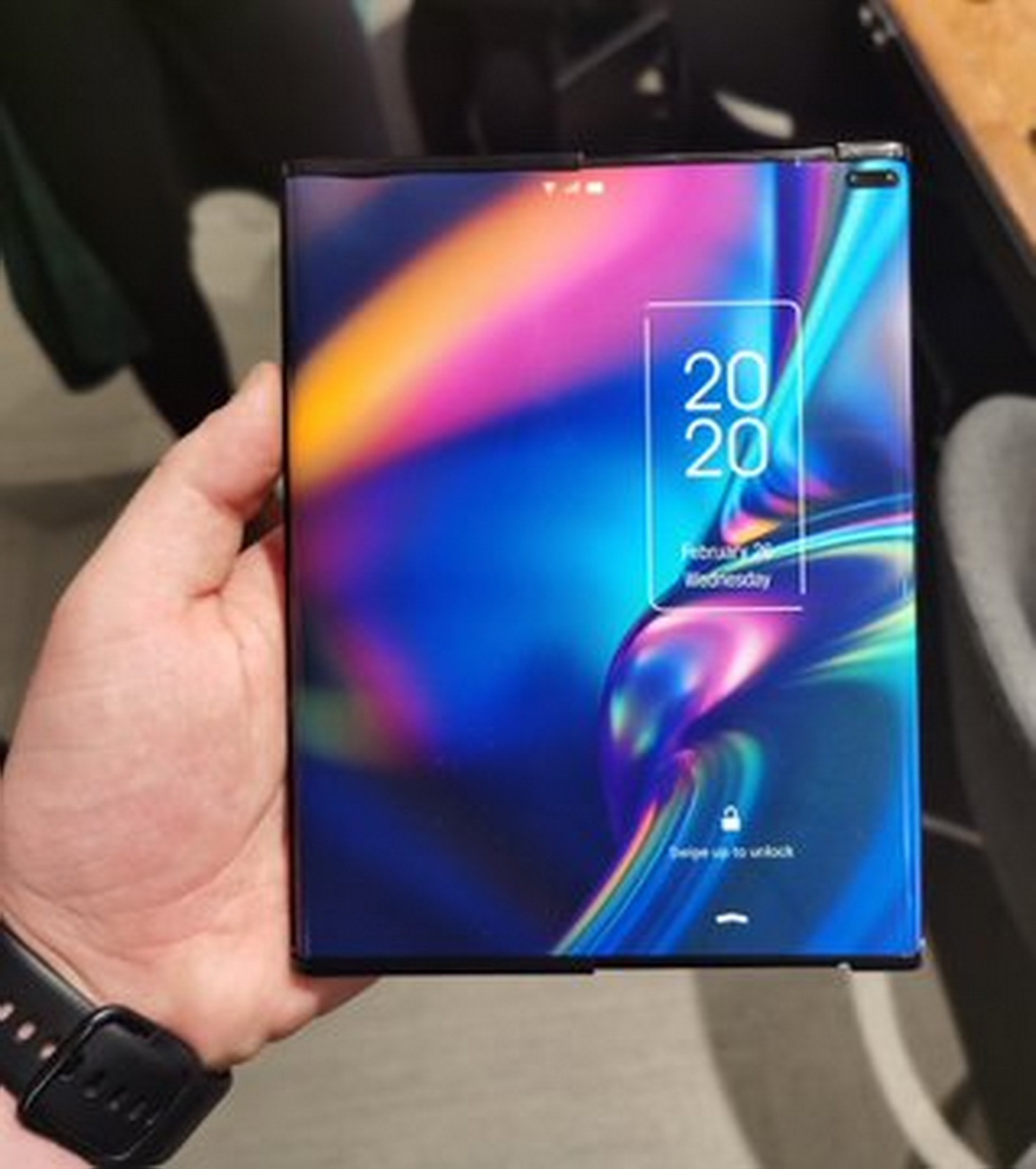 Xiaomi patenta su primer móvil con pantalla extensible