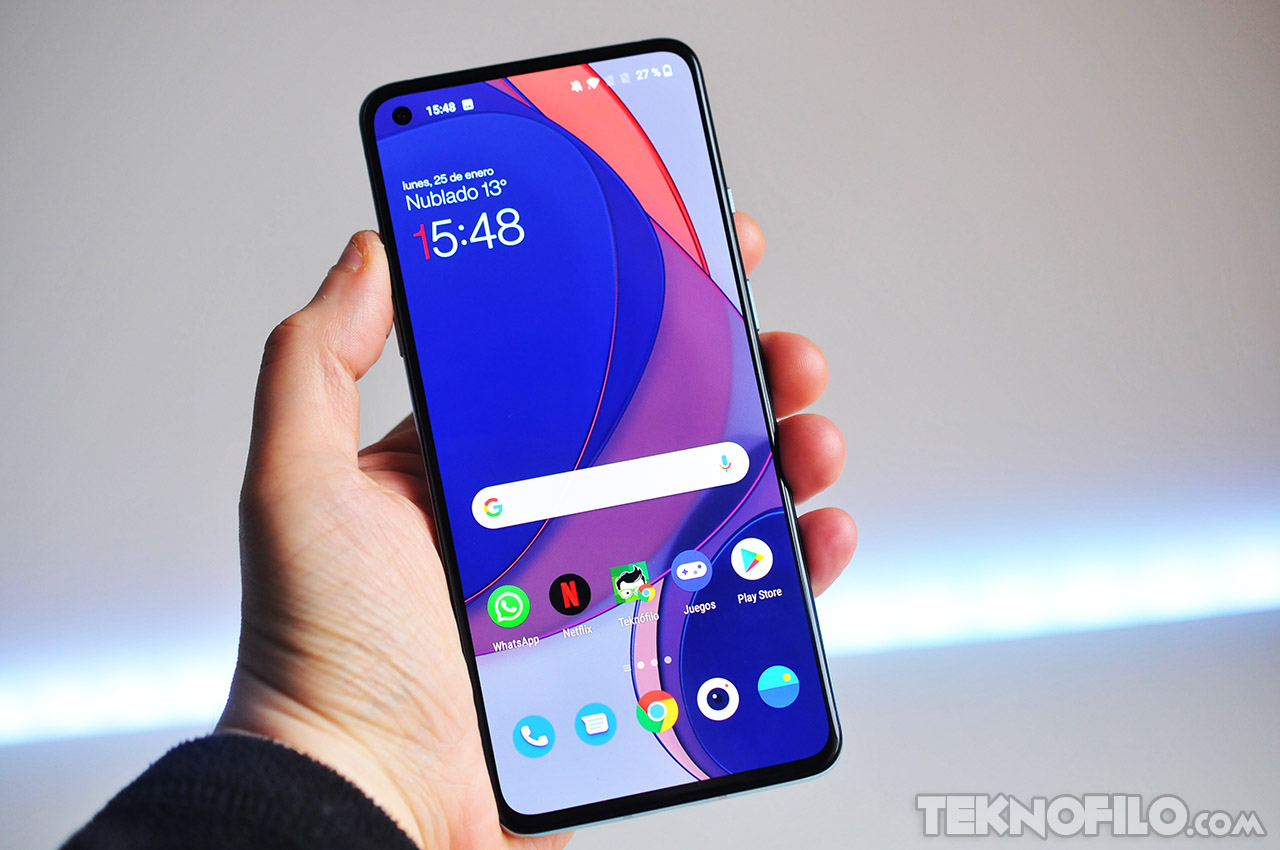 El OnePlus 8T Concept puede cambiar de color y es capaz de