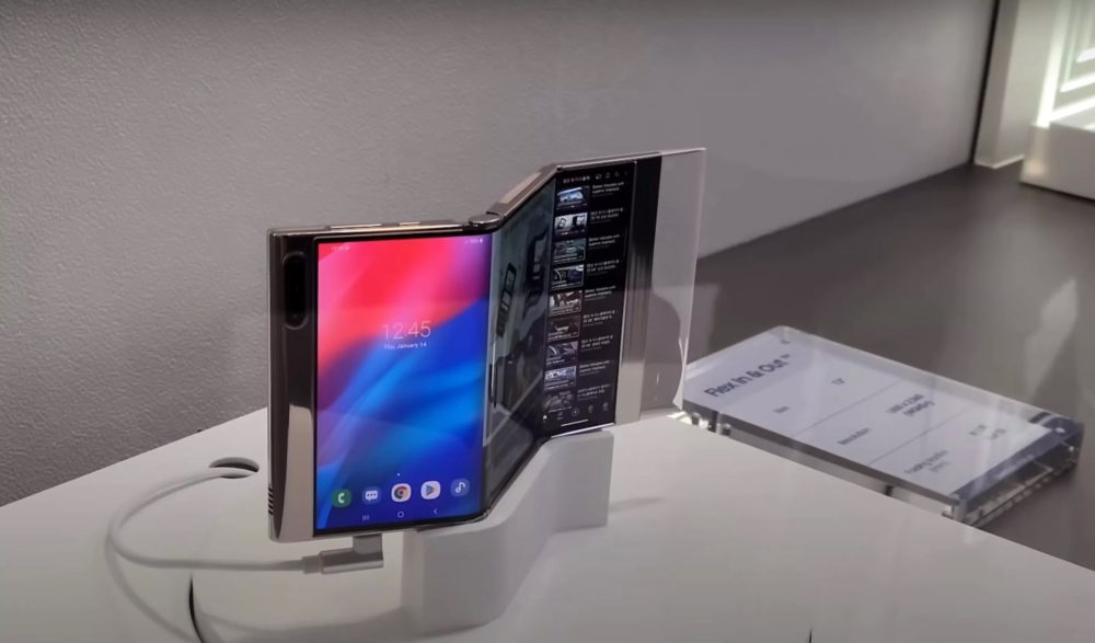 Samsung muestra un móvil plegable con dos bisagras y pantalla de 7.2″