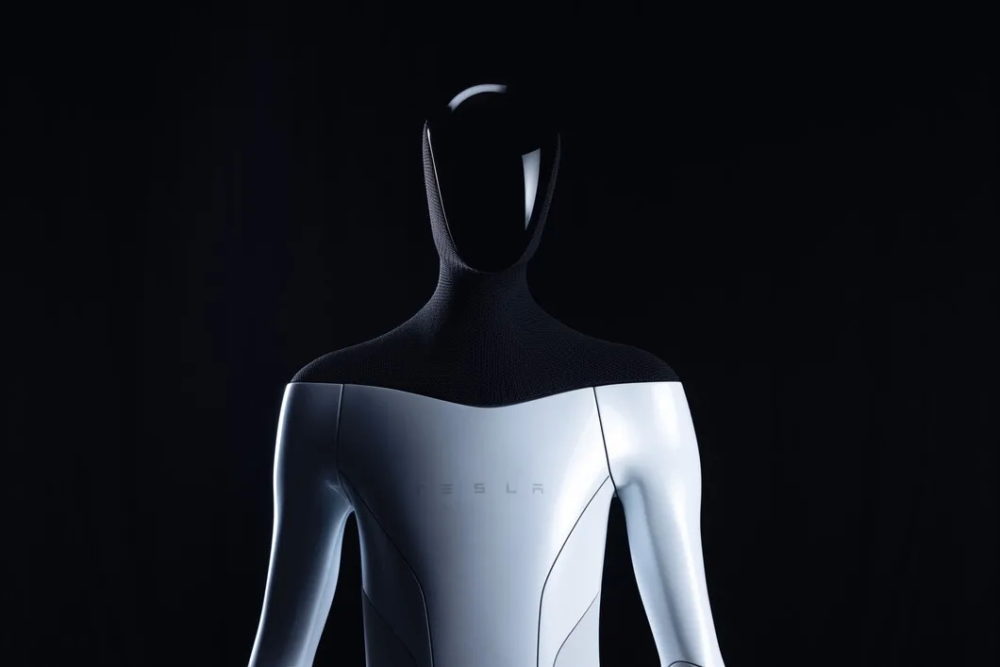 Tesla presentará un robot humanoide en septiembre y será algo «épico»