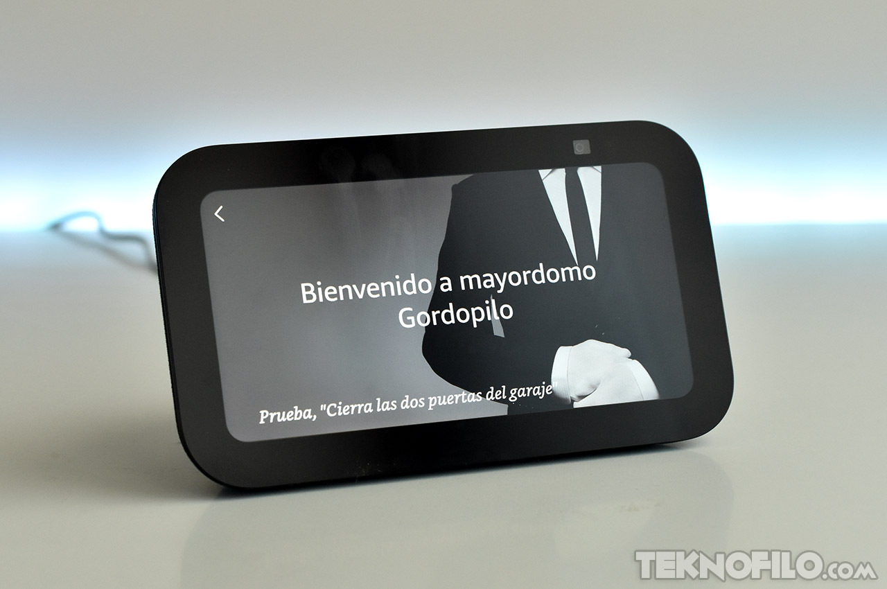 Activa y configura el modo noche en el  Echo Show 5