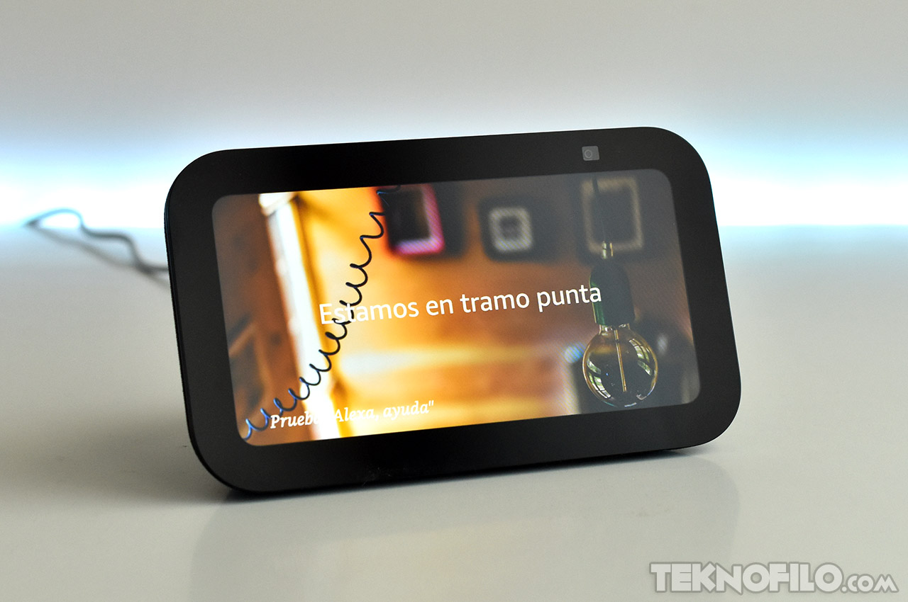 Activa y configura el modo noche en el  Echo Show 5