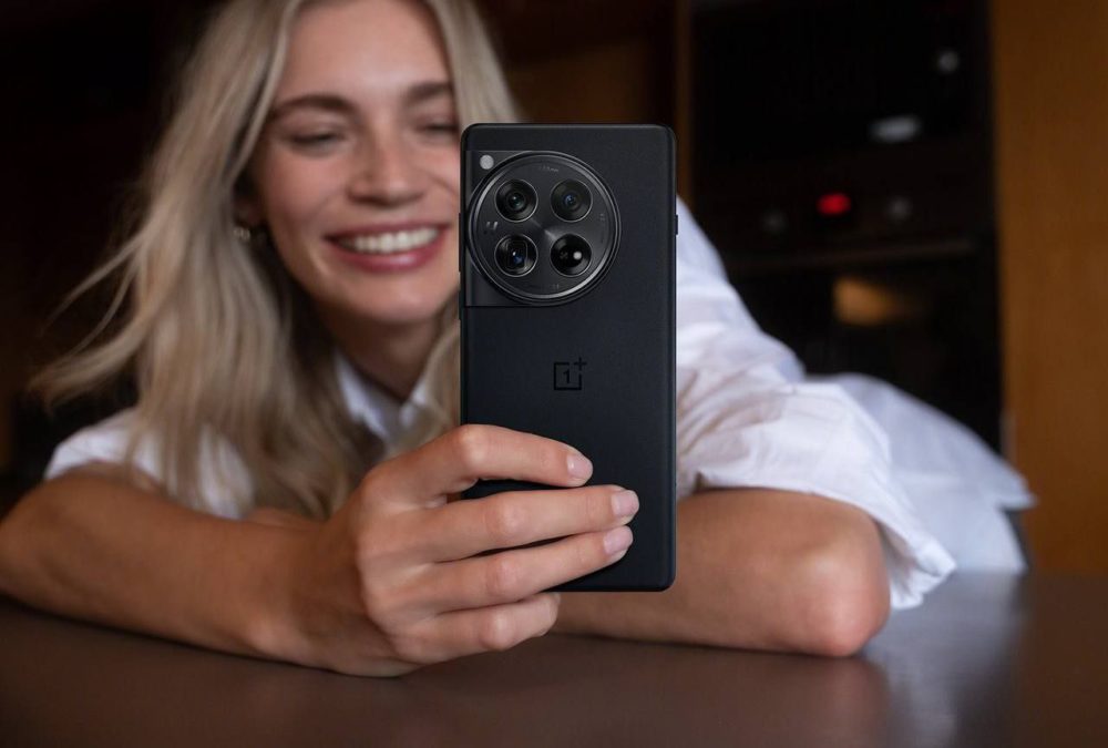 El brillo extremo del OnePlus 12: ¿Una innovación necesaria o exagerada?