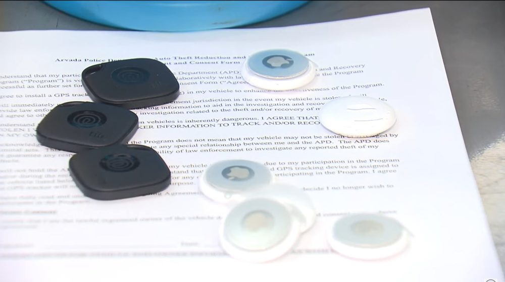 La policía de EE.UU. regala AirTags para proteger tu coche frente a robos