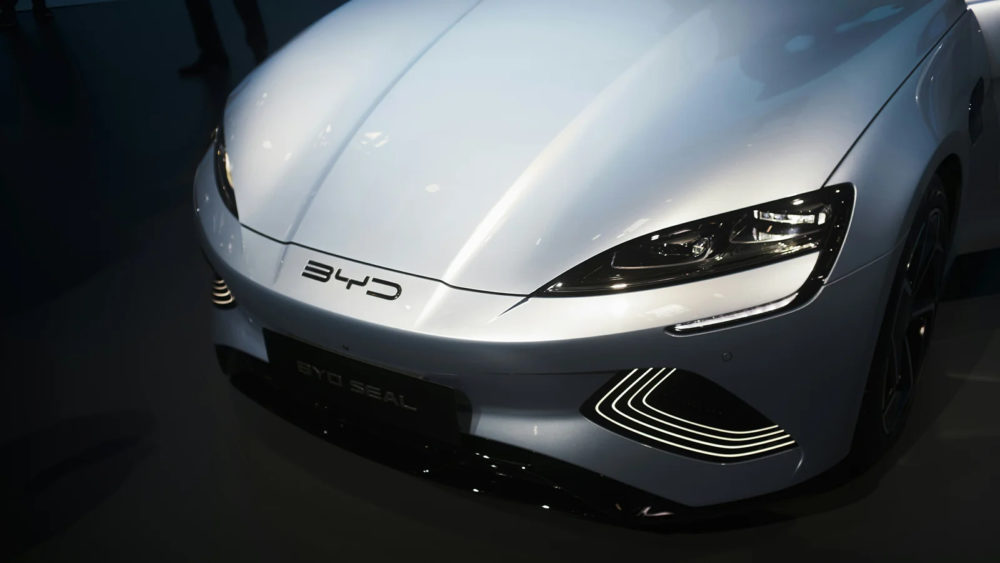 BYD ya vende más coches eléctricos que Tesla en Europa