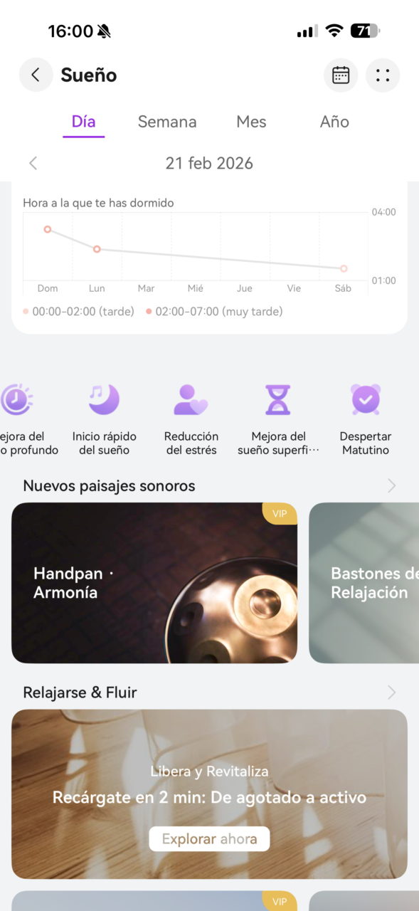 Pantalla de aplicación de sueño con gráficos y opciones de relajación para mejorar el descanso y reducir el estrés.
