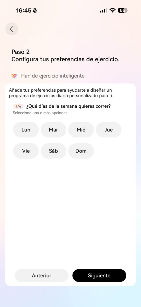 Pantalla de configuración de preferencias de ejercicio, selecciona días para correr: Lun, Mar, Mié, Jue, Vie, Sáb, Dom.