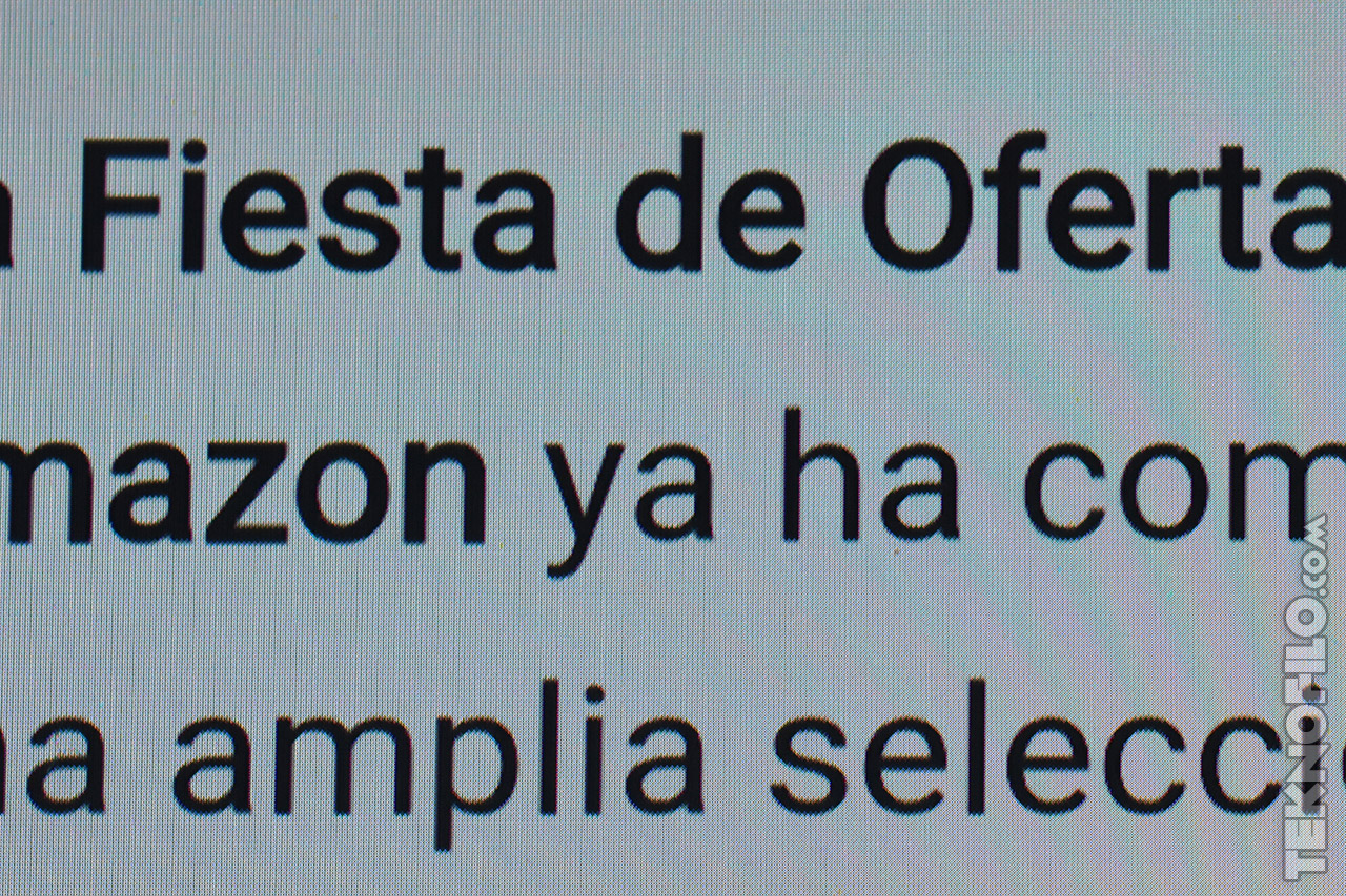 Texto de una promoción de ofertas en Amazon en pantalla, parte de una selección amplia de productos.