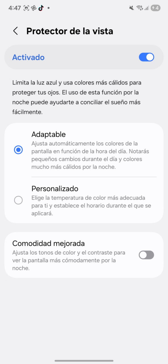 Configuración de Protector de vista activada, ajusta colores de pantalla para reducir luz azul y mejorar sueño.