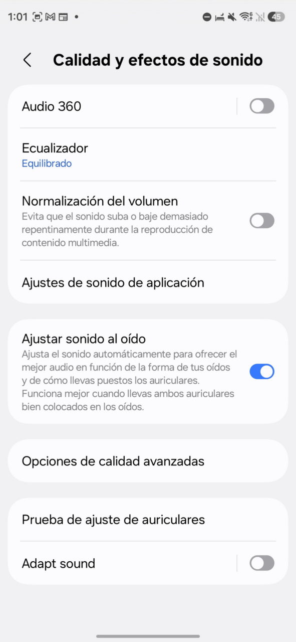 Configuración de calidad y efectos de sonido en dispositivo, con opciones de ecualizador, volumen y ajuste al oído.