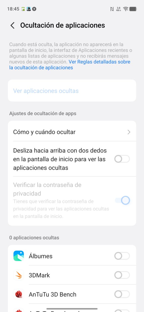 Pantalla de configuración para ocultar aplicaciones en un dispositivo móvil con opciones de privacidad y control.