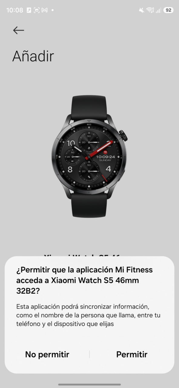 Reloj inteligente Xiaomi Watch S5 46mm en pantalla de conexión con la app Mi Fitness. Botones para permitir acceso.