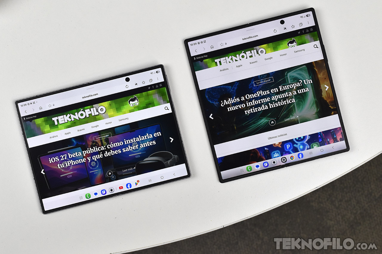 Tabletas plegables con la web Teknofilo, mostrando artículos sobre iOS 27 y OnePlus en pantalla compartida.