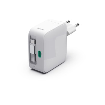 Cargador de pared blanco con puerto USB y enchufe europeo, ideal para cargar dispositivos electrónicos de manera eficiente.