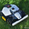 Análisis del Mammotion LUBA mini 2 AWD 1500 Cortacésped robótico sobre césped verde, modelo inteligente Mamotion para jardín eficiente y autónomo.