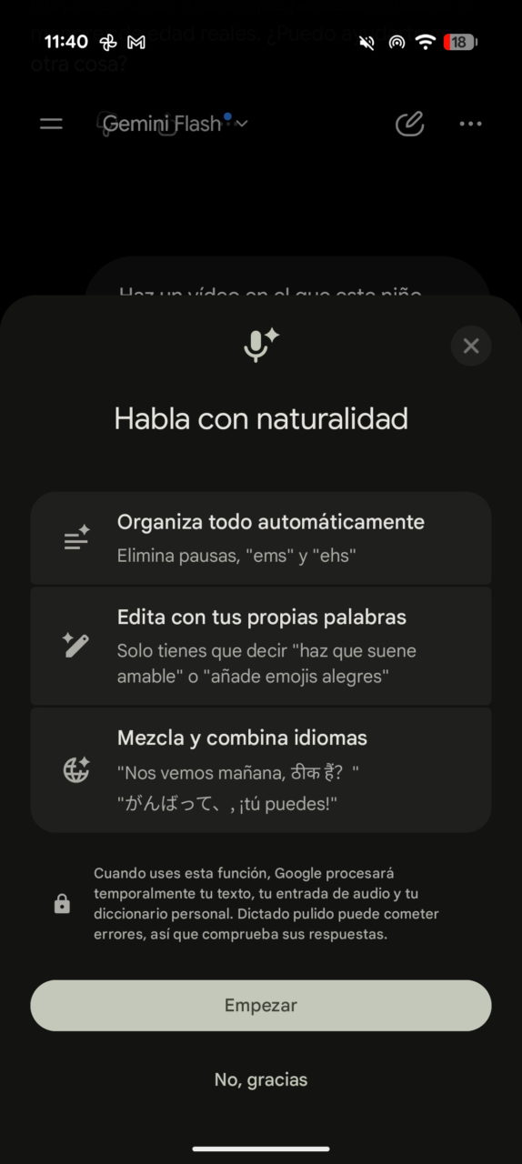 Pantalla de aplicación Gemini Flash con opciones para mejorar dictado y mezcla de idiomas, botón de inicio visible.
