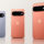 Smartphones de Google en colores coral y lila, mostrando cámaras traseras y diseño elegante.
